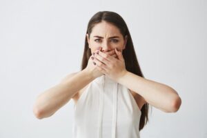 6 Cara Mencegah Bau Mulut, Kenali Penyebab dan Cara Mengatasinya