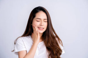 Sakit Gigi Tak Kunjung Sembuh? Ini Cara Mengobatinya