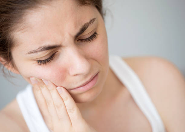 Gejala dan Tanda Sakit Gigi Tak Kunjung Sembuh